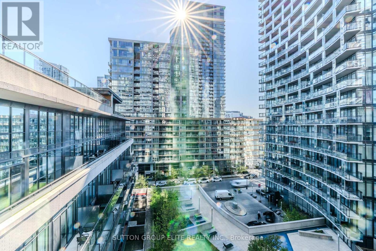 910 - 8 Telegram Mews, Toronto, Ontario  M5V 3Z5 - Photo 37 - C12154233