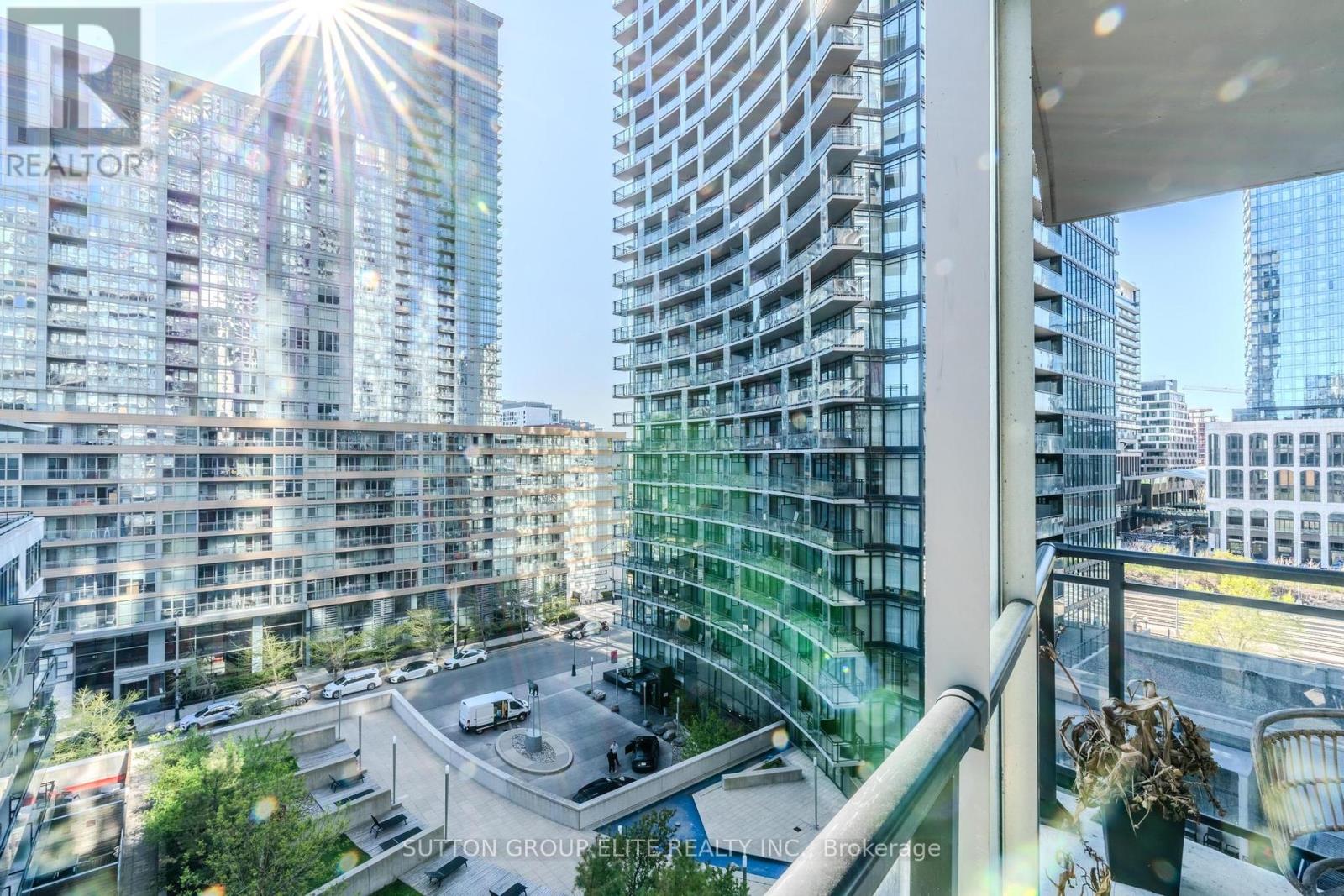 910 - 8 Telegram Mews, Toronto, Ontario  M5V 3Z5 - Photo 38 - C12154233
