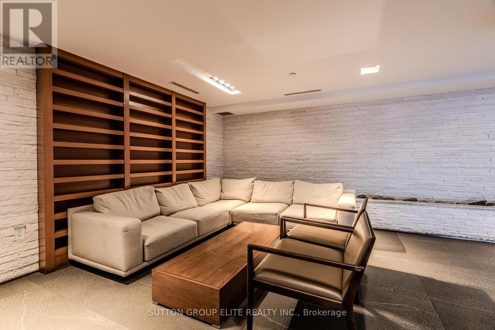 910 - 8 Telegram Mews, Toronto, Ontario  M5V 3Z5 - Photo 5 - C12154233