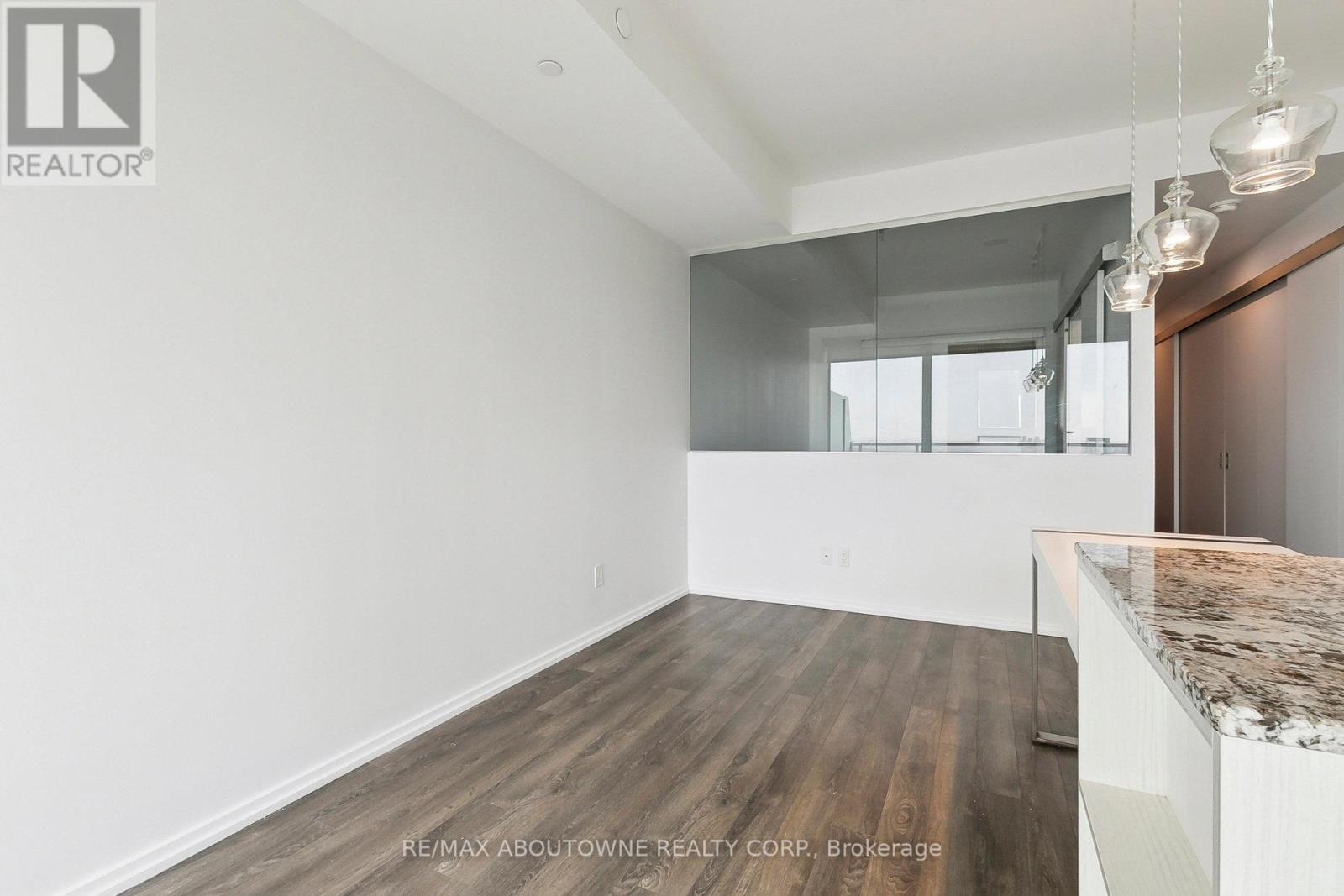 3811 - 197 Yonge Street, Toronto, Ontario  M5B 0C1 - Photo 10 - C12154242