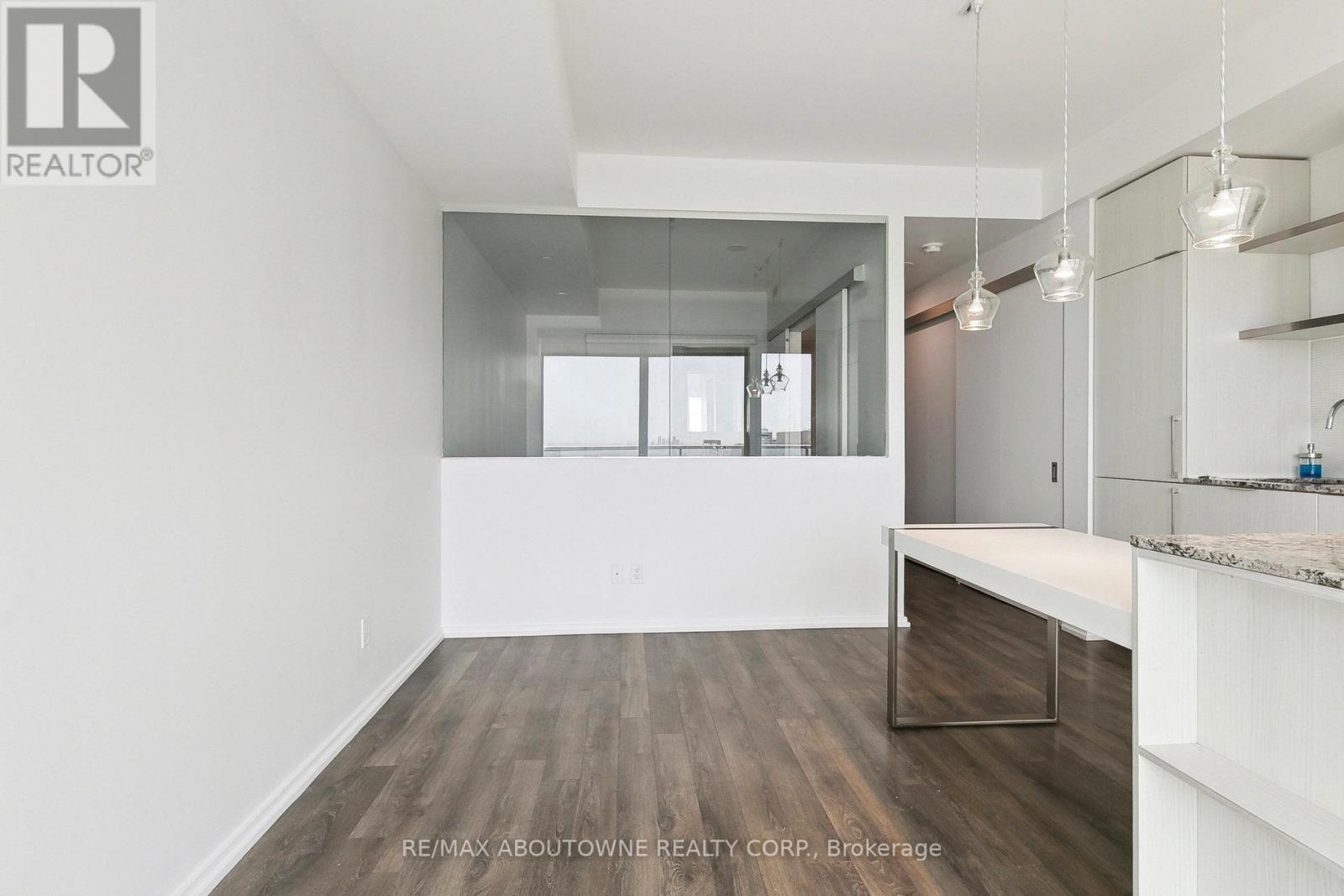 3811 - 197 Yonge Street, Toronto, Ontario  M5B 0C1 - Photo 13 - C12154242