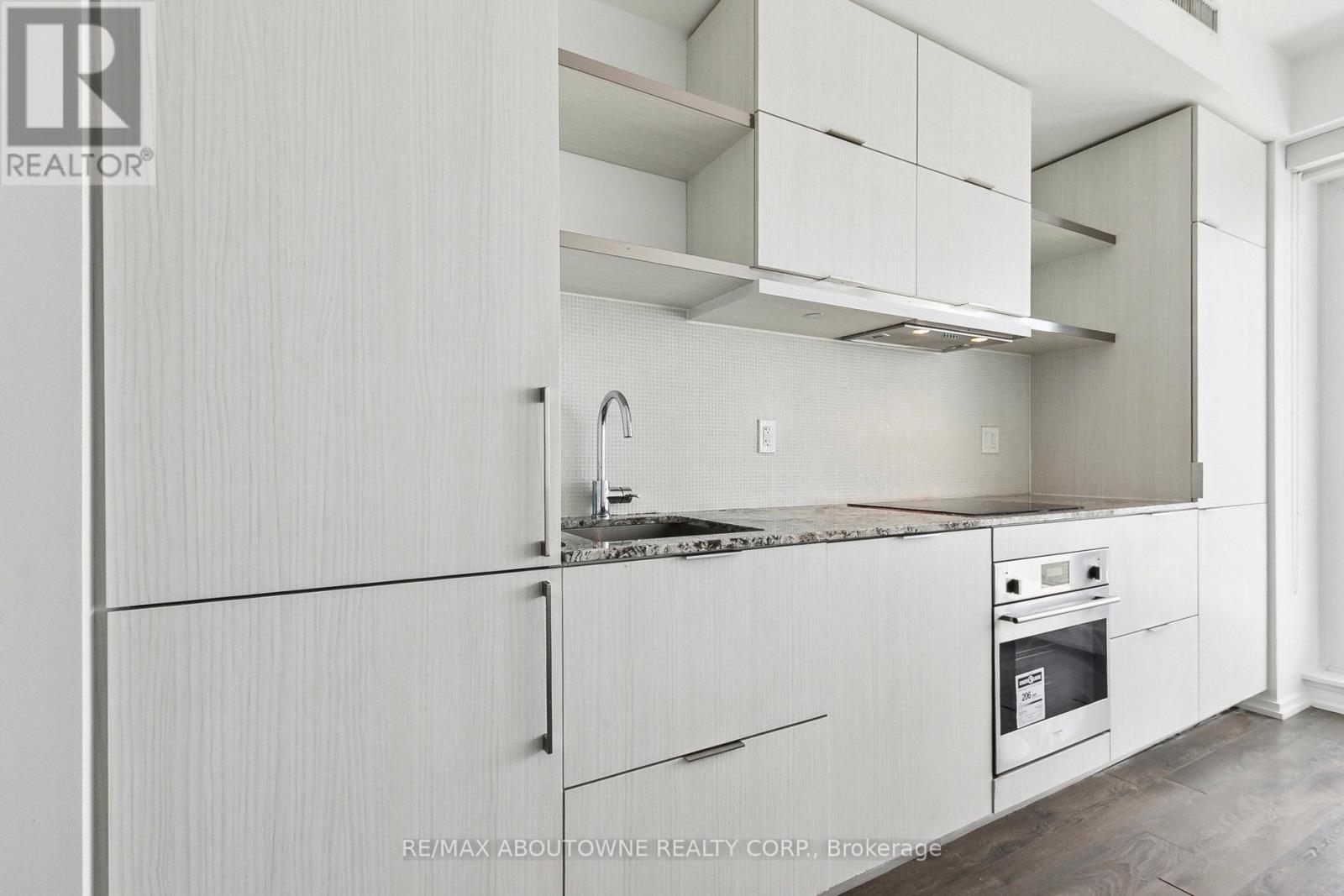 3811 - 197 Yonge Street, Toronto, Ontario  M5B 0C1 - Photo 21 - C12154242
