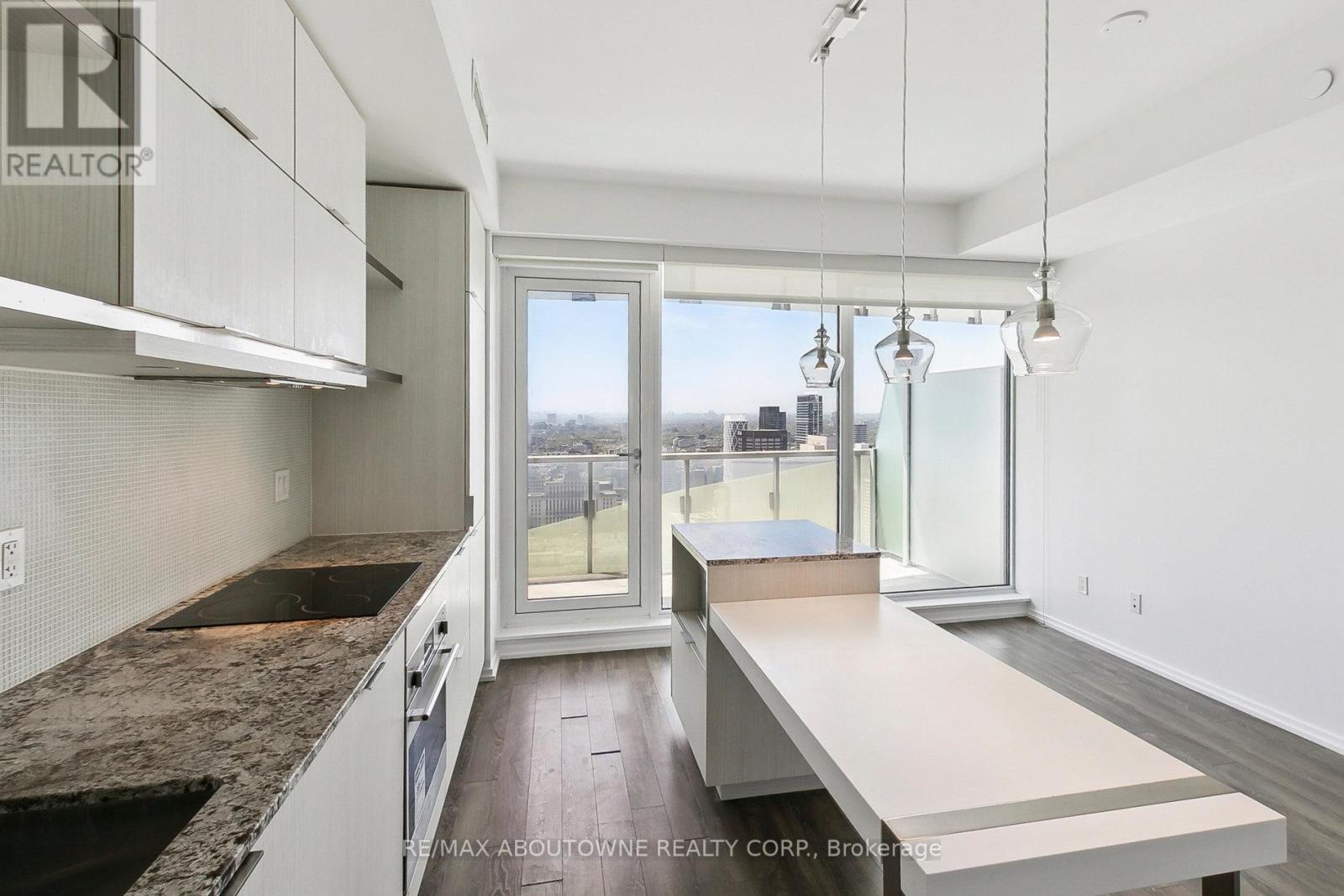 3811 - 197 Yonge Street, Toronto, Ontario  M5B 0C1 - Photo 26 - C12154242