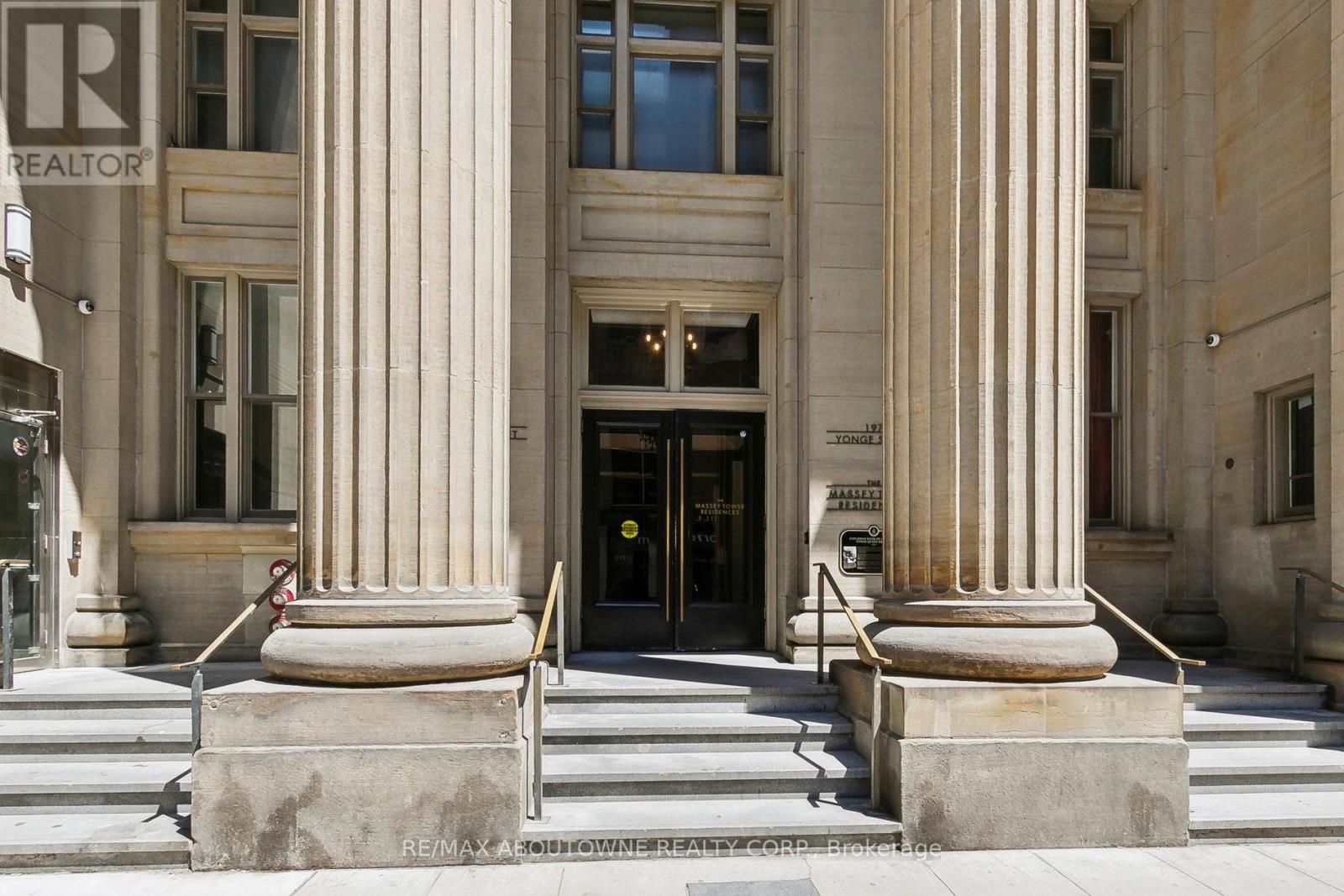 3811 - 197 Yonge Street, Toronto, Ontario  M5B 0C1 - Photo 3 - C12154242