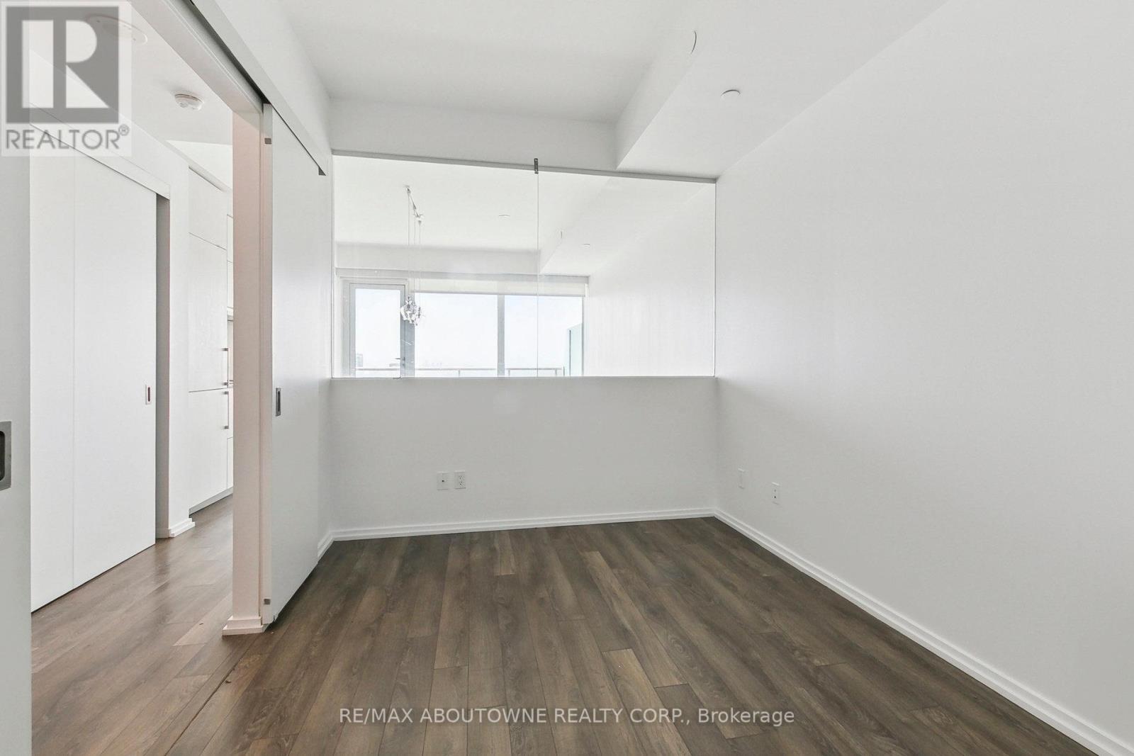 3811 - 197 Yonge Street, Toronto, Ontario  M5B 0C1 - Photo 32 - C12154242