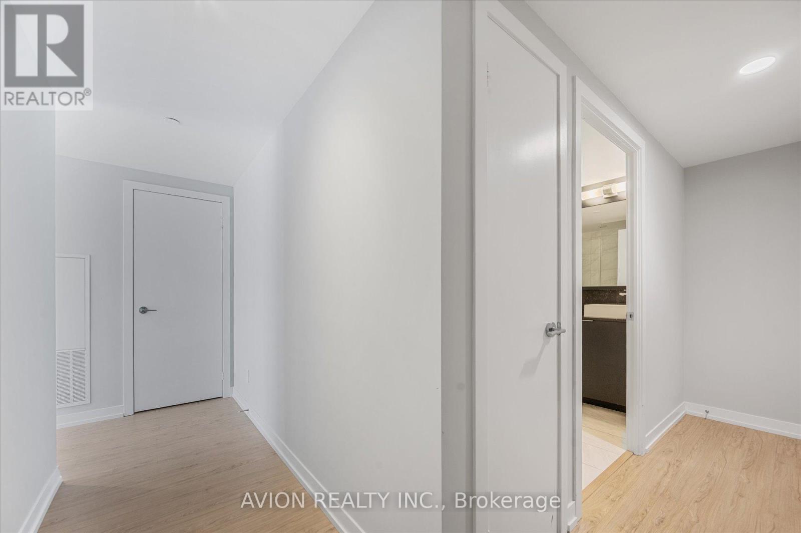 3603 - 85 Wood Street, Toronto, Ontario  M4Y 0E8 - Photo 23 - C12154373