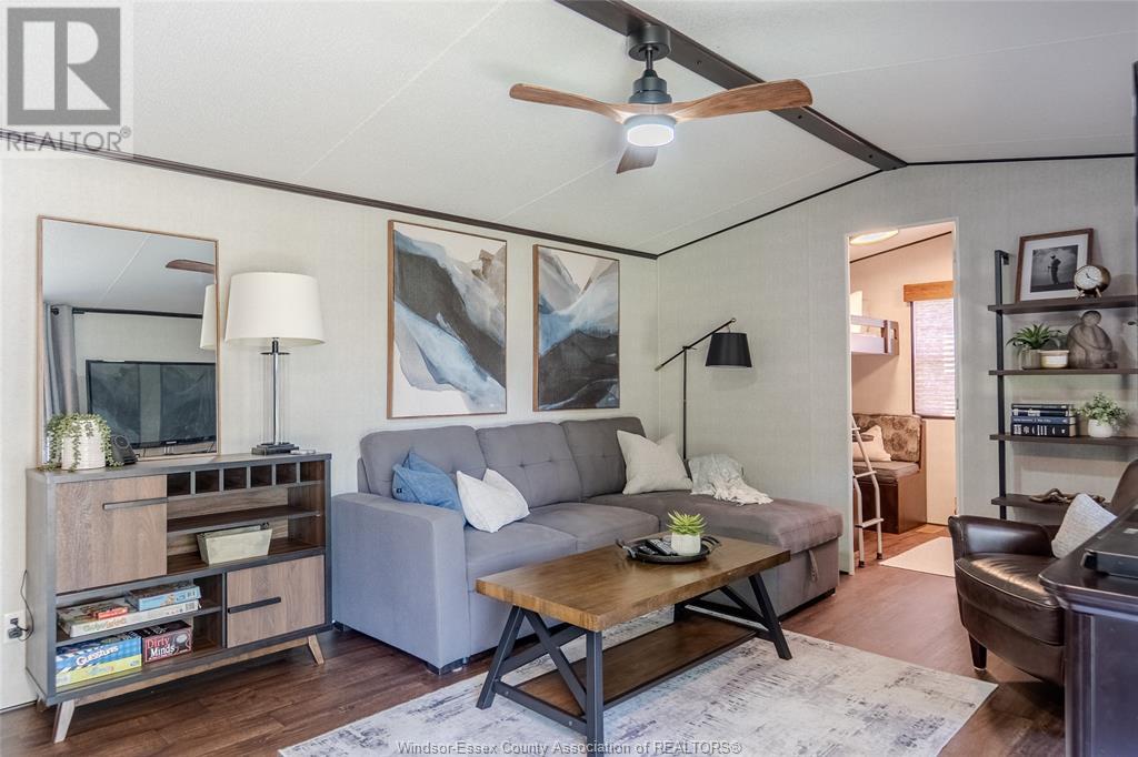 981 County Road 2 Unit# 537, Lakeshore, Ontario  N0R 1A0 - Photo 4 - 25011881