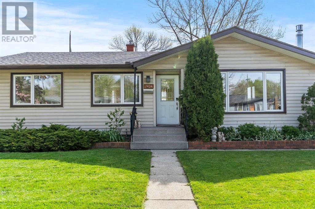 Property at 7424 Fleetwood Drive SE image 2