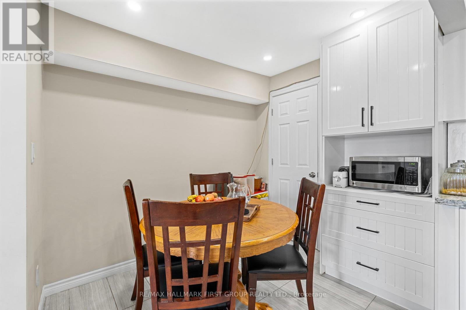 10239 Cochrane Road, Clarington, Ontario  L0B 1B0 - Photo 11 - E12154181