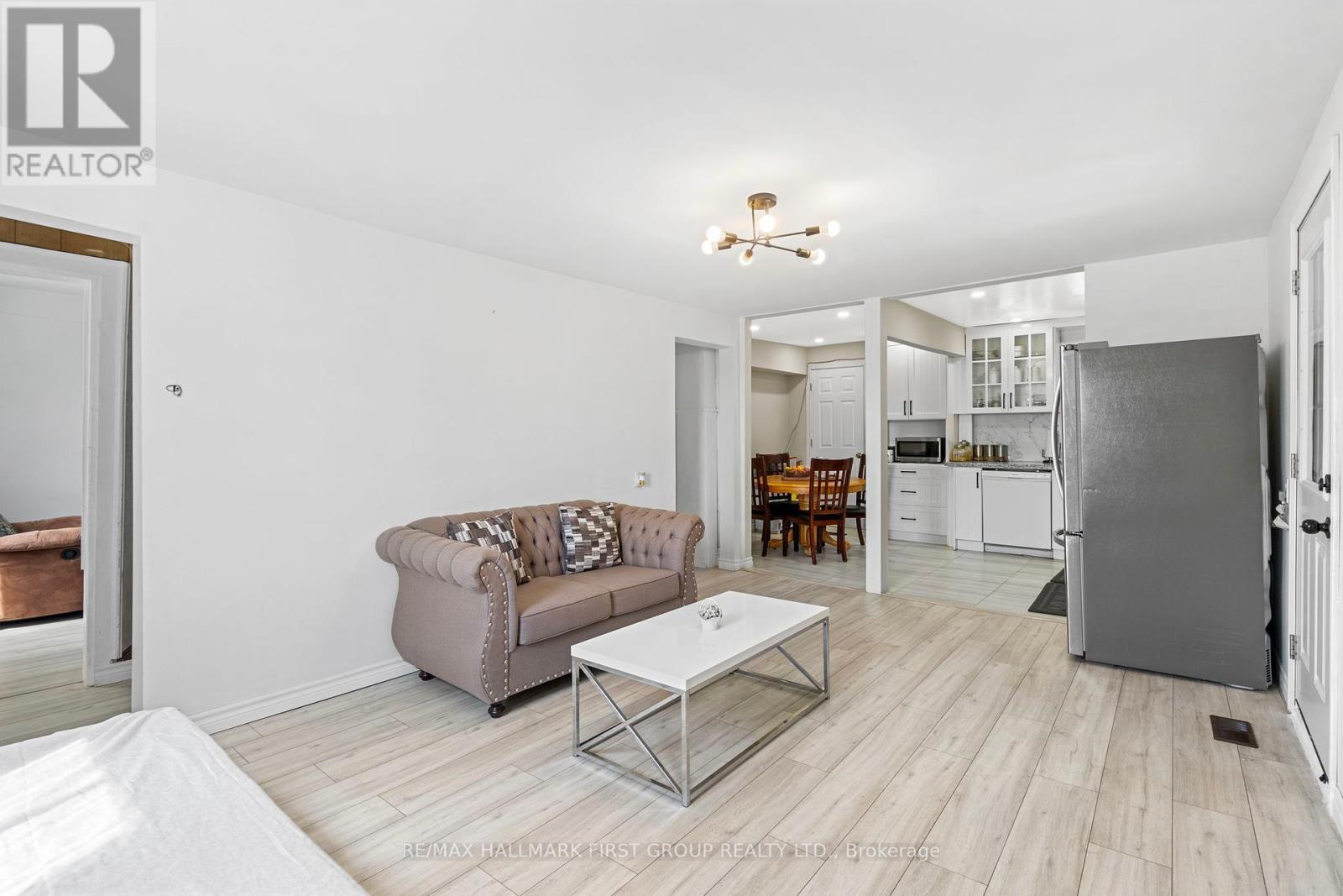 10239 Cochrane Road, Clarington, Ontario  L0B 1B0 - Photo 6 - E12154181