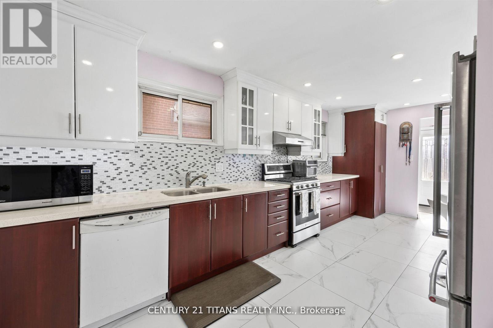 111 Dolly Varden Boulevard, Toronto, Ontario  M1H 2K7 - Photo 20 - E12154300