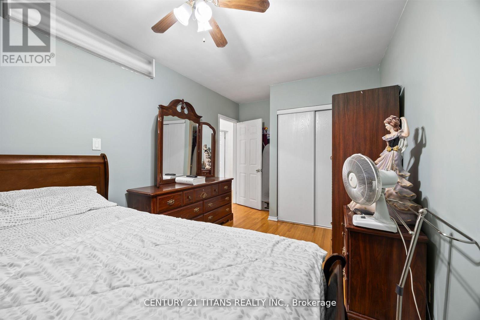 111 Dolly Varden Boulevard, Toronto, Ontario  M1H 2K7 - Photo 27 - E12154300