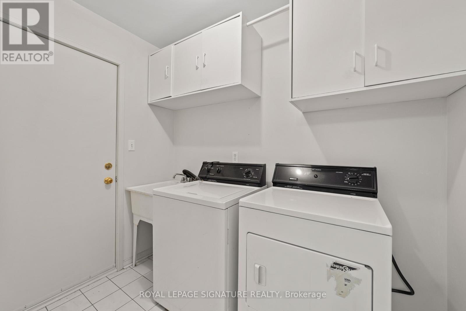 35 Valleywood Drive, Whitby, Ontario  L1R 2J6 - Photo 23 - E12154352