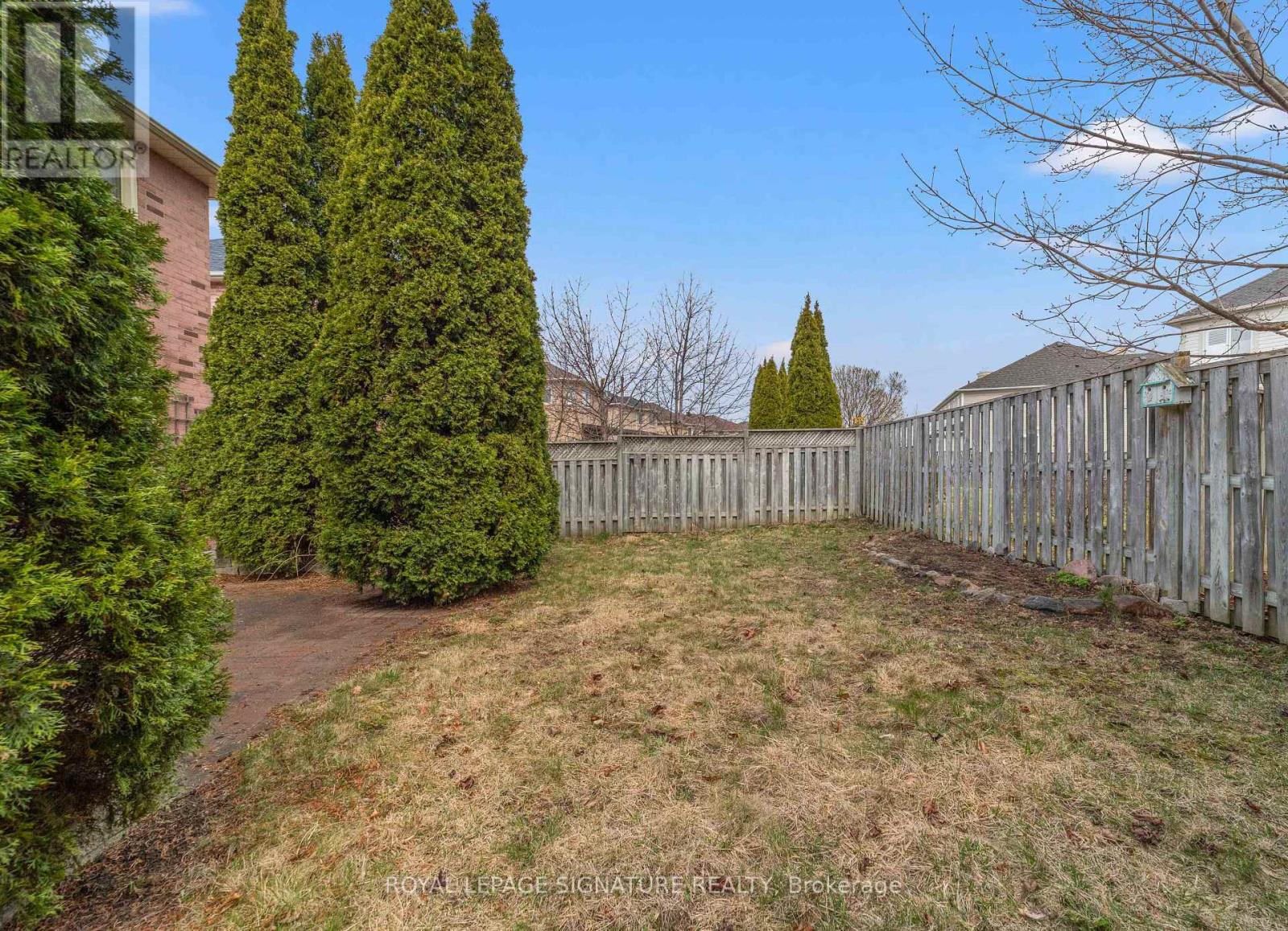 35 Valleywood Drive, Whitby, Ontario  L1R 2J6 - Photo 35 - E12154352
