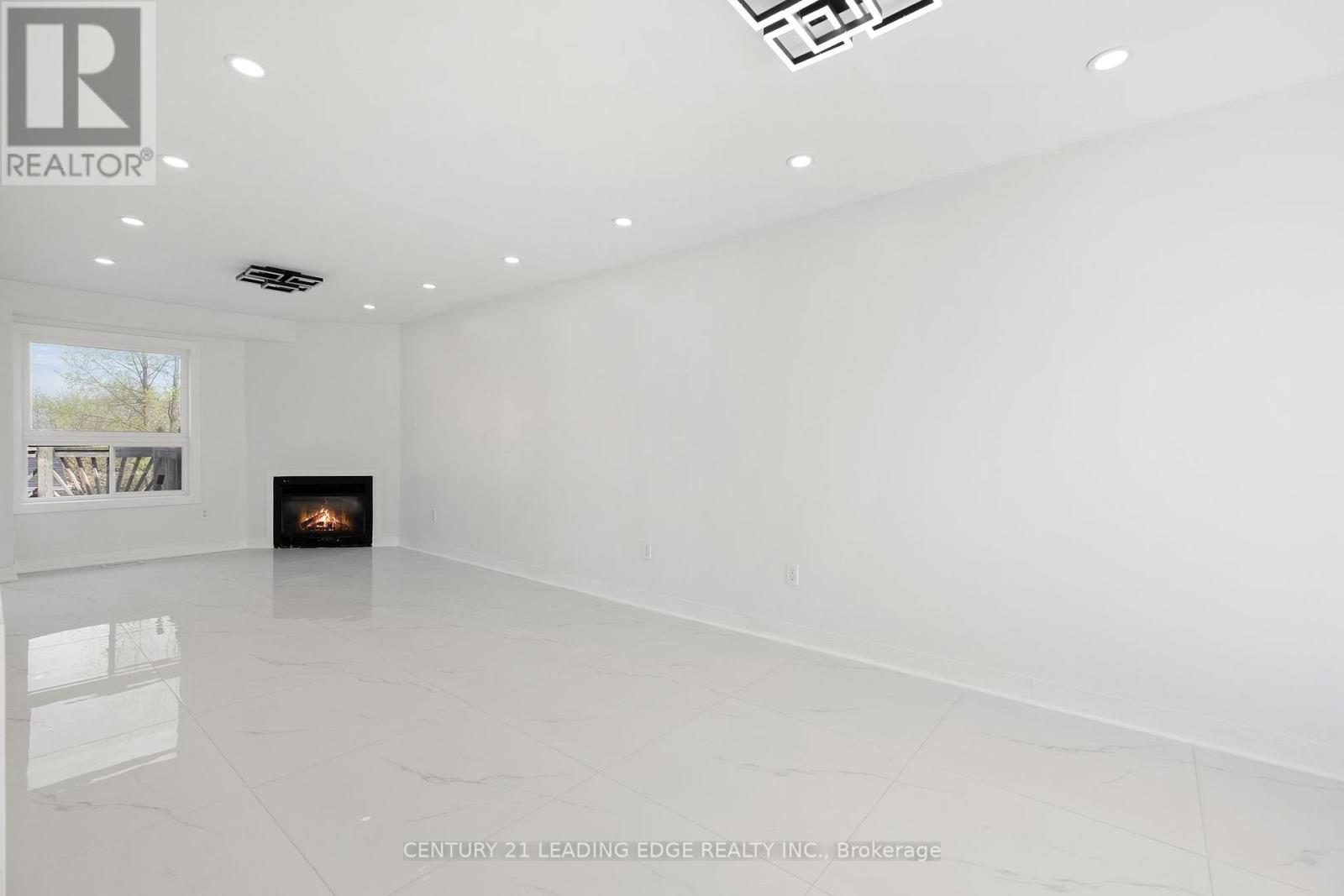 88 Bonny Meadows Drive, Aurora, Ontario  L4G 6M9 - Photo 8 - N12154183