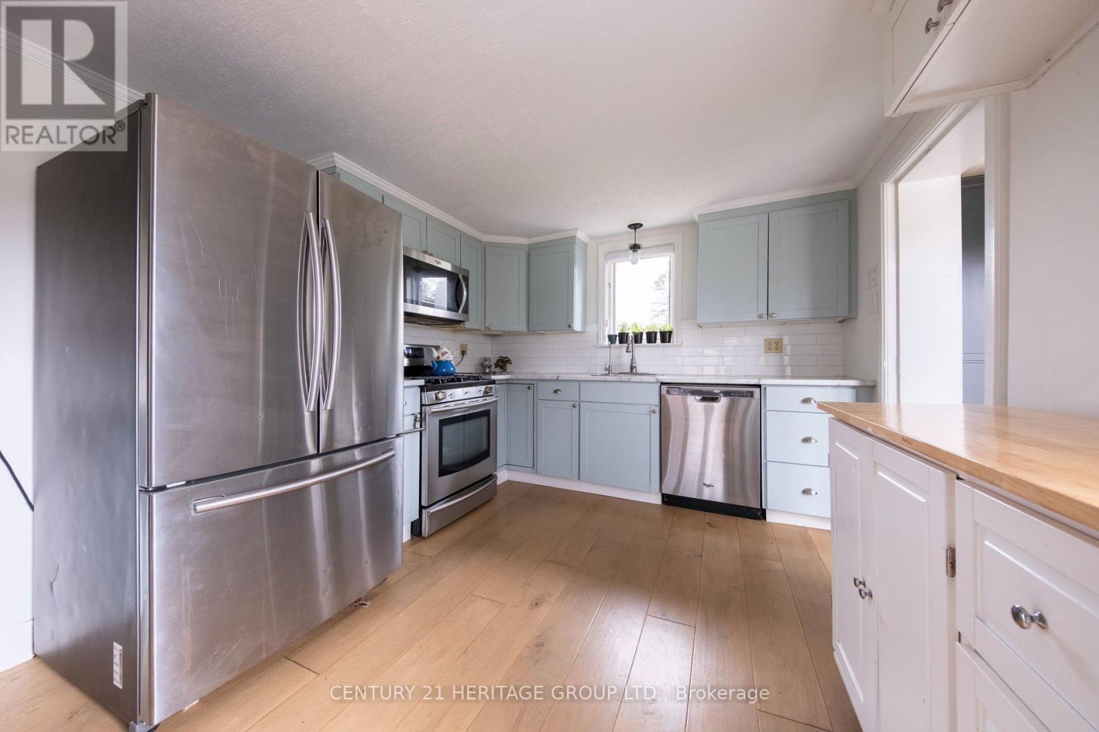 7 Victory Drive, East Gwillimbury, Ontario  L0G 1M0 - Photo 8 - N12154194