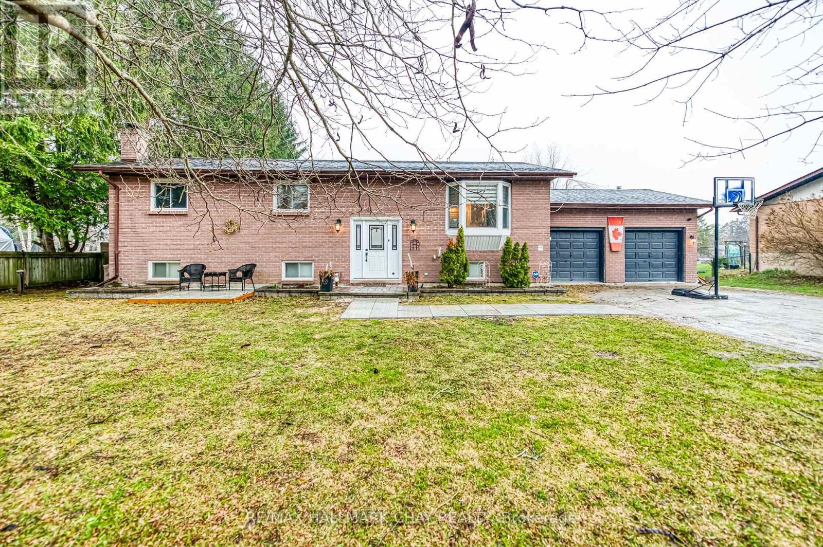 20 HOWARD AVENUE, Brock, Ontario