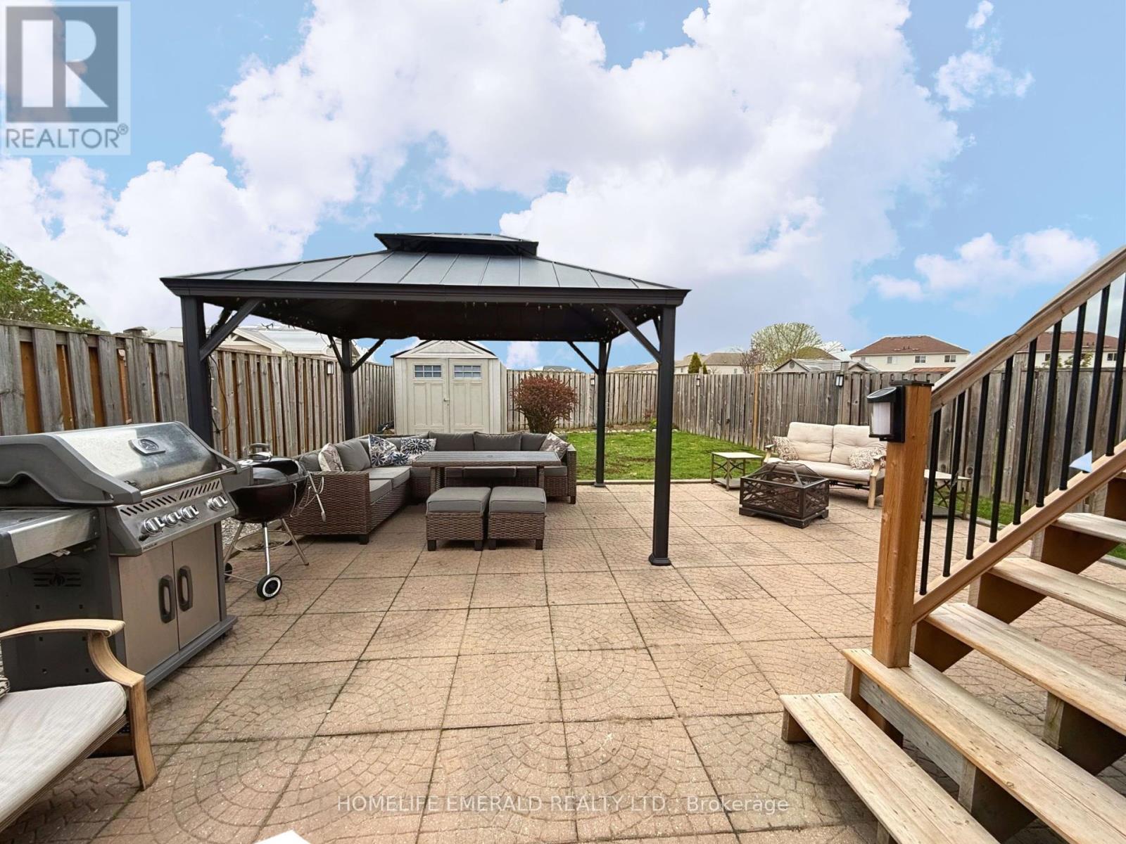 144 Maplewood Drive, Essa, Ontario  L0M 1B4 - Photo 42 - N12154234