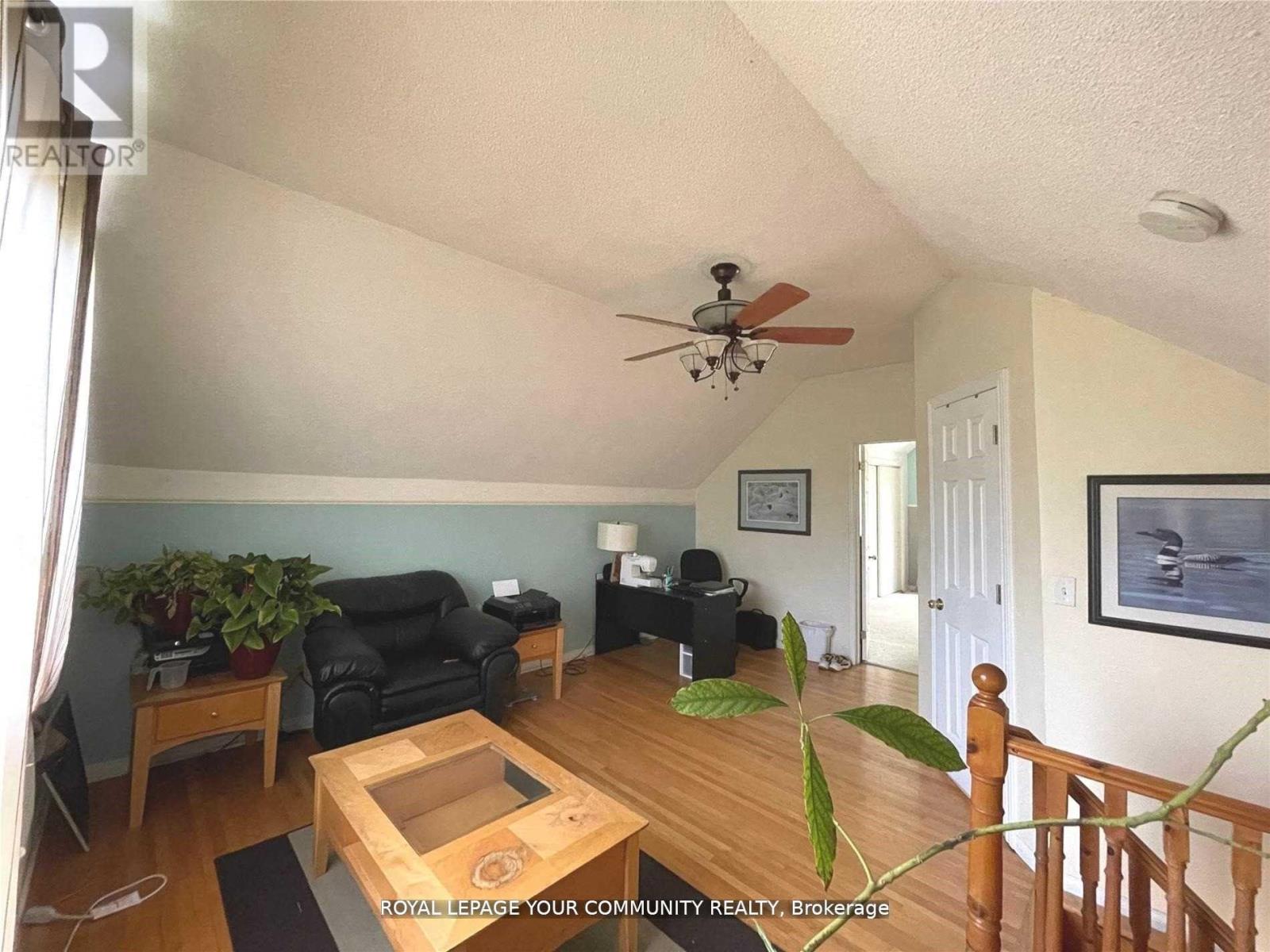 56 Sylvan Crescent, Richmond Hill, Ontario  L4E 3A1 - Photo 11 - N12154351
