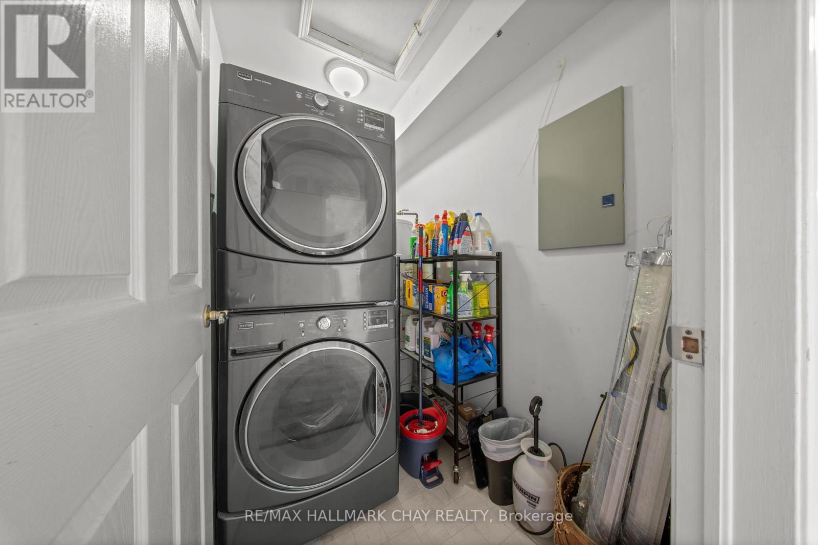 303 - 25 Meadow Lane, Barrie, Ontario  L4N 7K2 - Photo 4 - S12154276