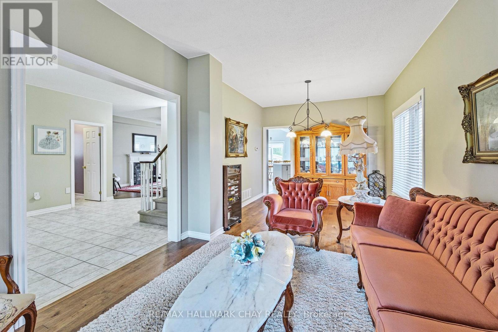Property at 66 PENVILL TRAIL image 4