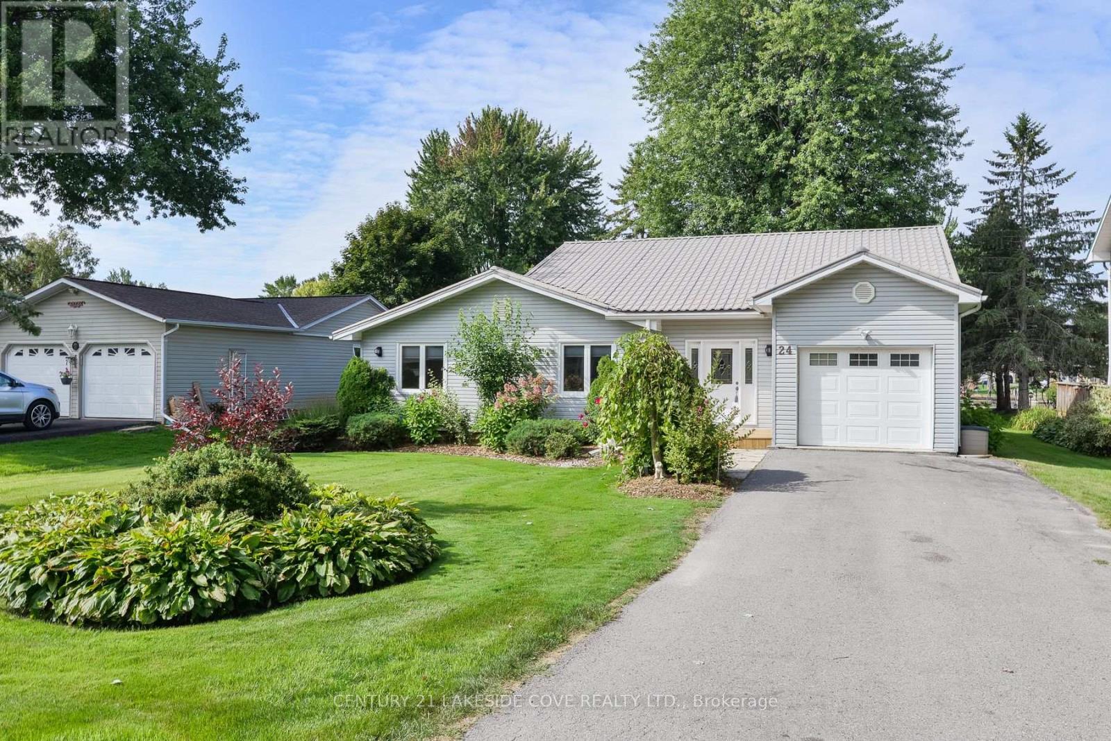 Property at 24 TURTLE PATH image 4