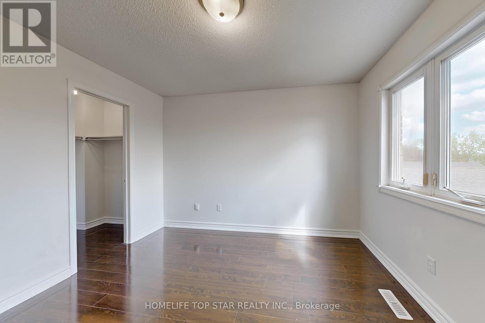 76 Burke Drive, Barrie, Ontario  L4N 7H9 - Photo 31 - S12154377