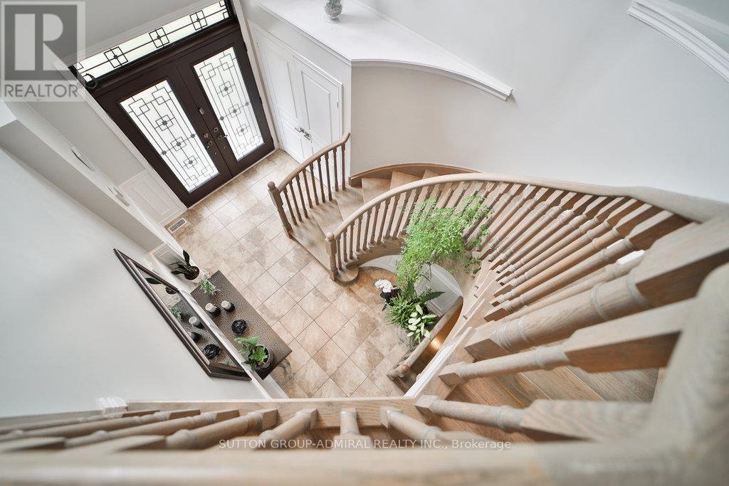 15 Jocada Court, Richmond Hill, Ontario  L4E 0Z5 - Photo 11 - N12089669