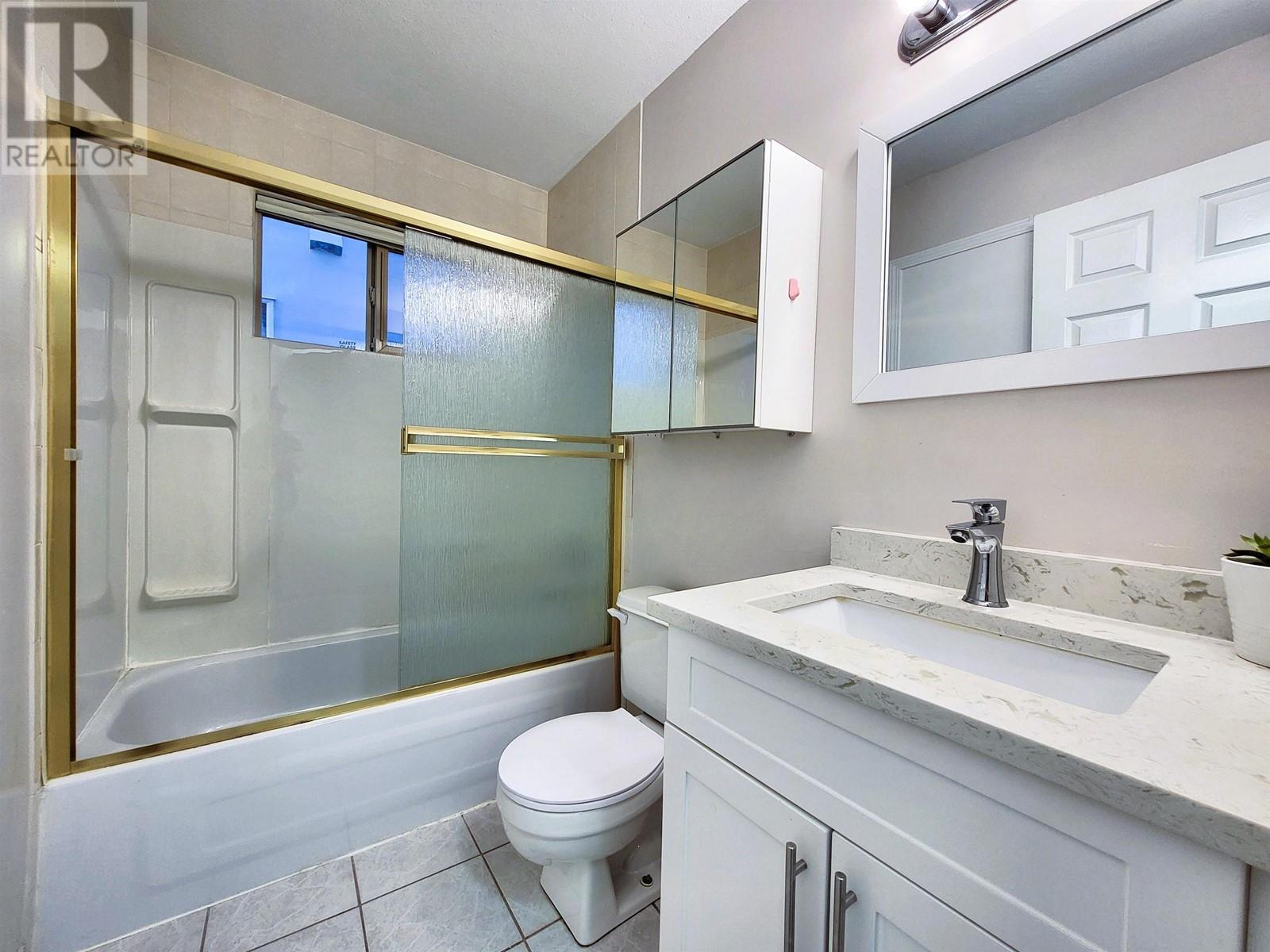 Listing Picture 25 of 30 : 795 E 52ND AVENUE, Vancouver / 溫哥華 - 魯藝地產 Yvonne Lu Group - MLS Medallion Club Member