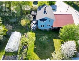 7904 Railway Avenue, procter, British Columbia