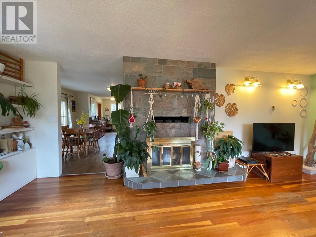 7904 Railway Avenue, Procter, British Columbia  V1L 0B7 - Photo 27 - 10330136