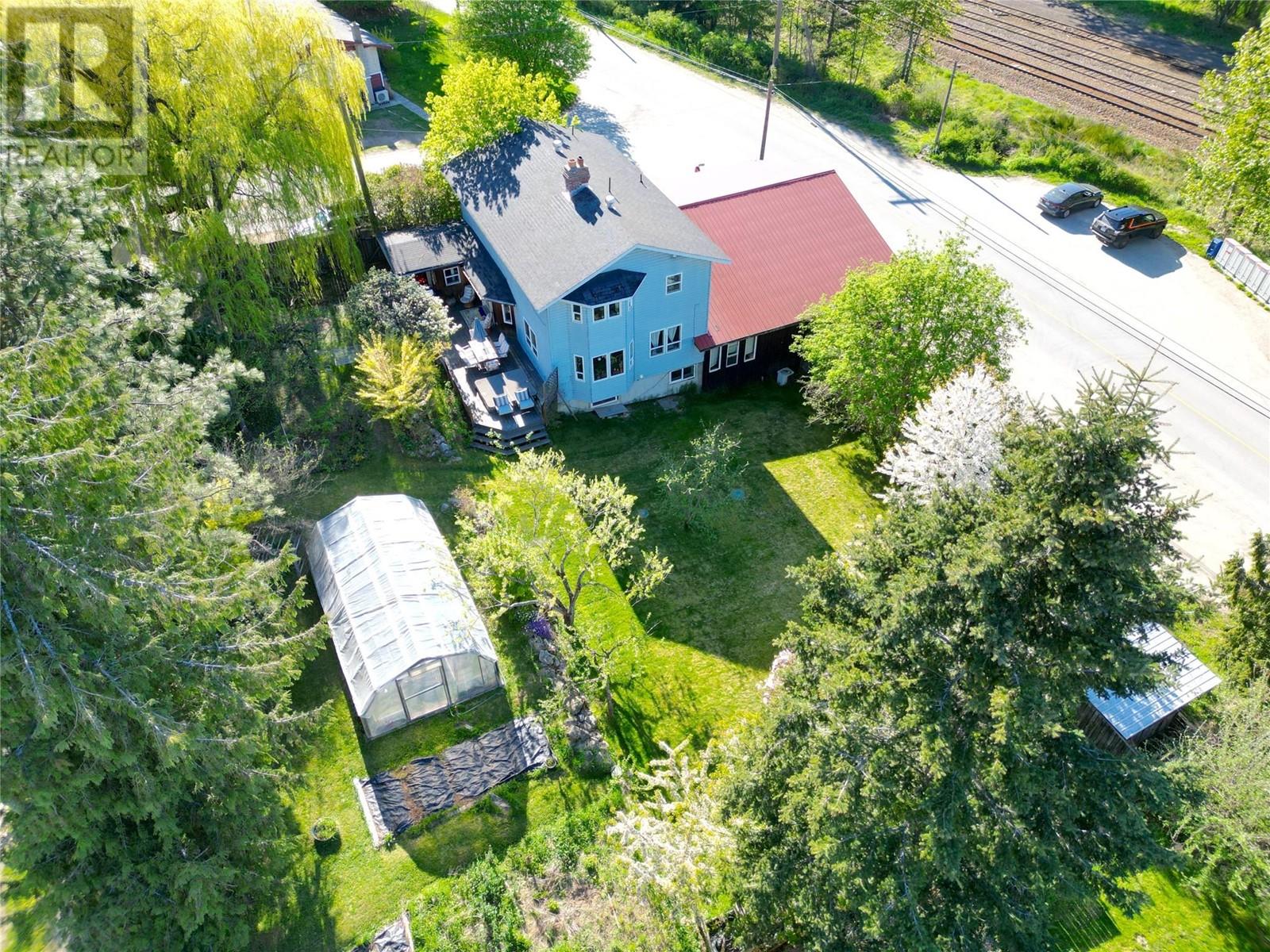 7904 Railway Avenue, Procter, British Columbia  V1L 0B7 - Photo 73 - 10330136