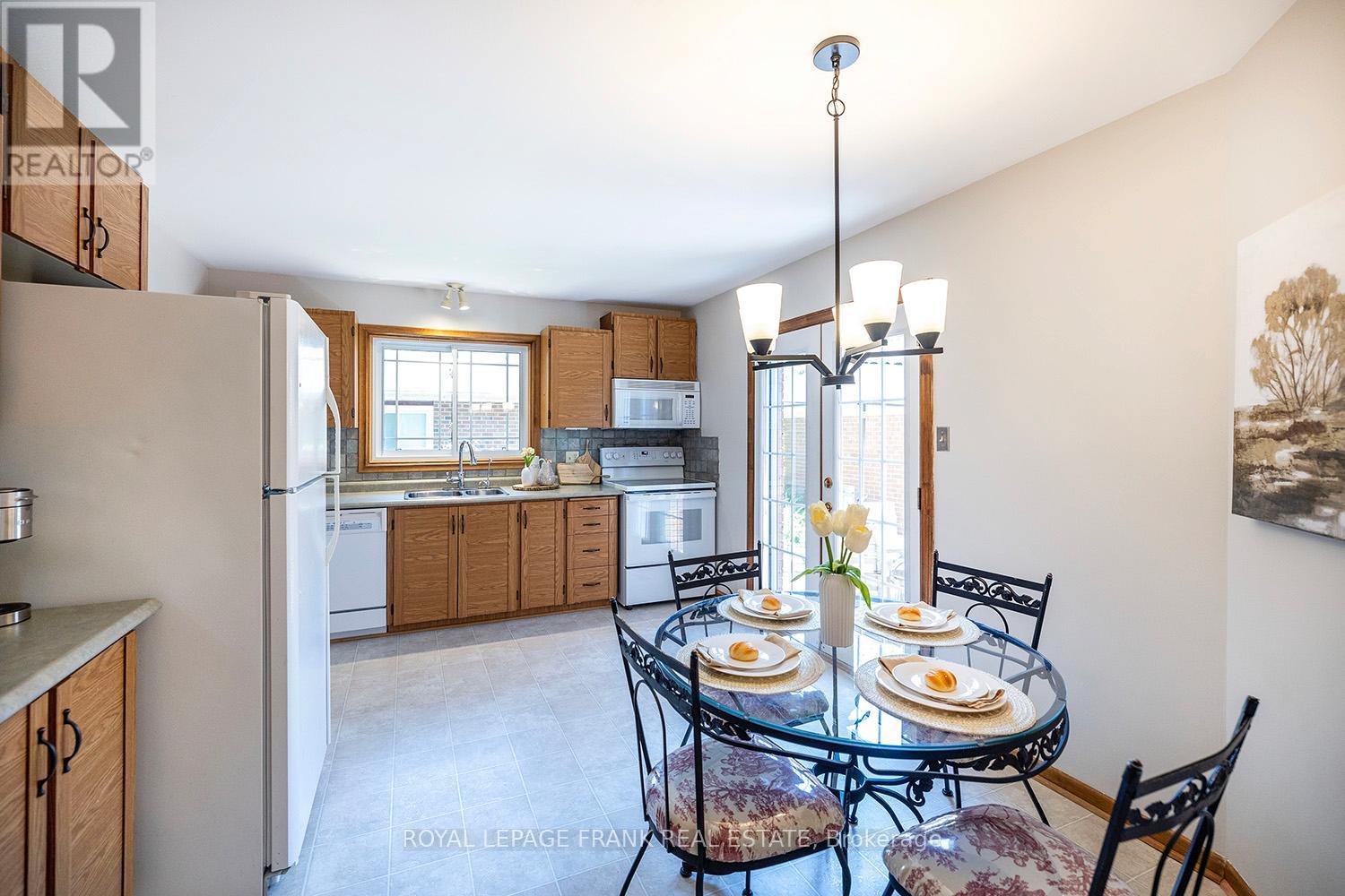 13 Country Lane, Brock, Ontario  L0E 1E0 - Photo 13 - N12072622
