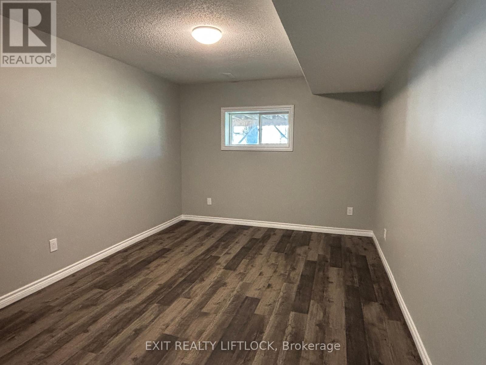 1018 Baker Street, Peterborough North, Ontario  K9H 7P8 - Photo 21 - X12147159