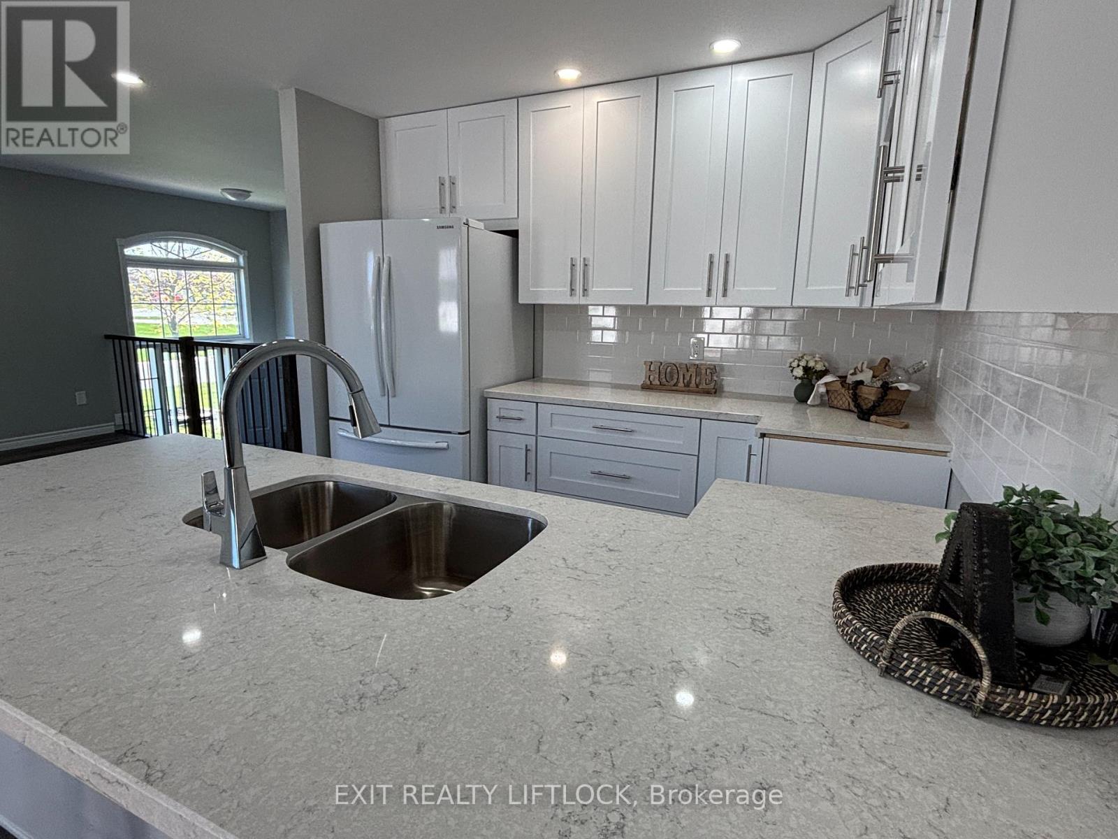 1018 Baker Street, Peterborough North, Ontario  K9H 7P8 - Photo 12 - X12147159