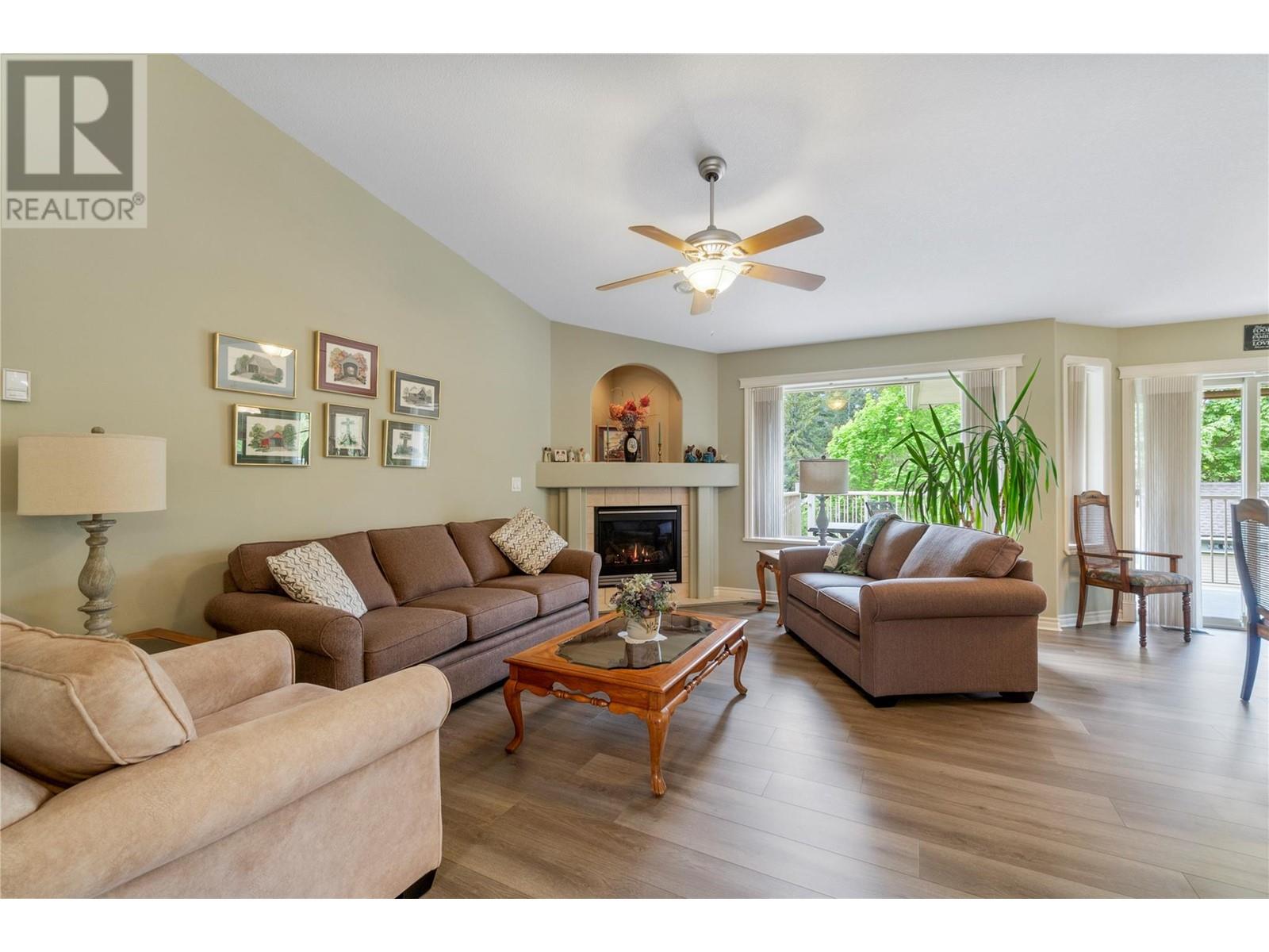 2796 Golf Course Drive, Blind Bay, BC V0E1H2