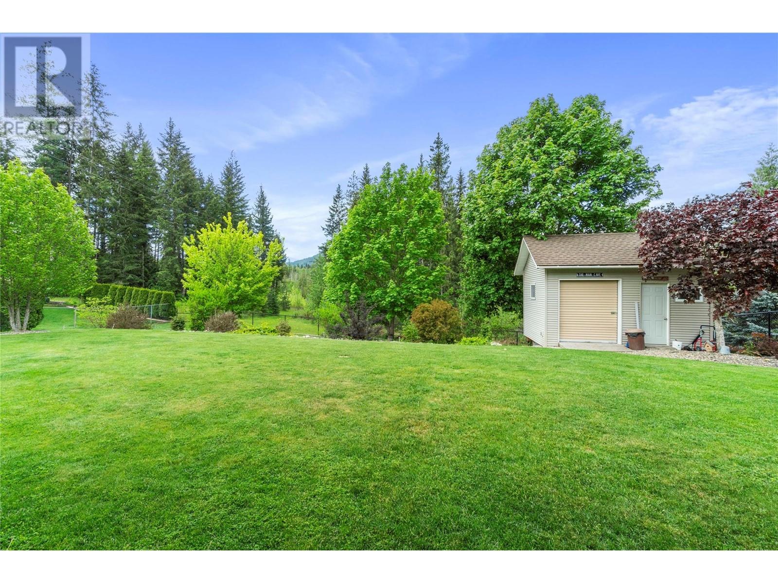 2796 Golf Course Drive, Blind Bay, BC V0E1H2