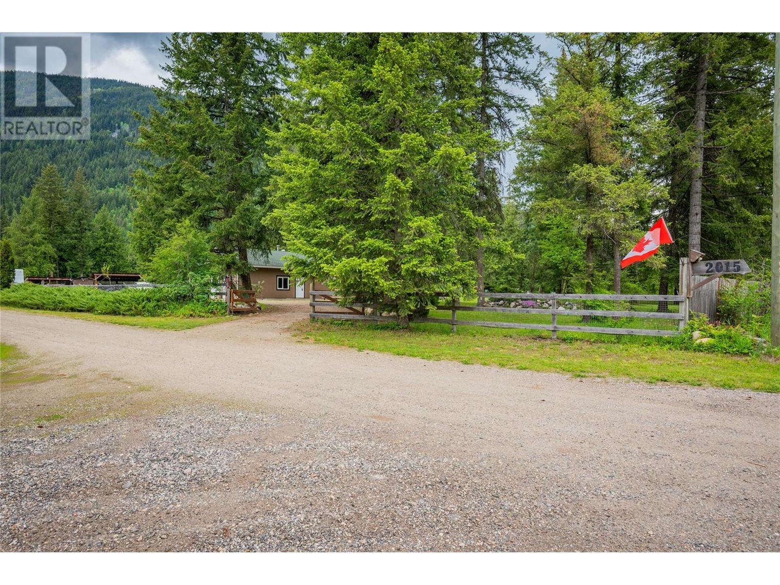 2015 Highway 3a, Castlegar, British Columbia  V1N 4N1 - Photo 50 - 10347955