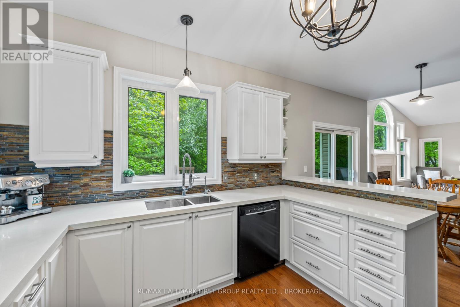 3895 Stone Point Road, Frontenac (Frontenac South), Ontario  K0H 1X0 - Photo 16 - X12154431