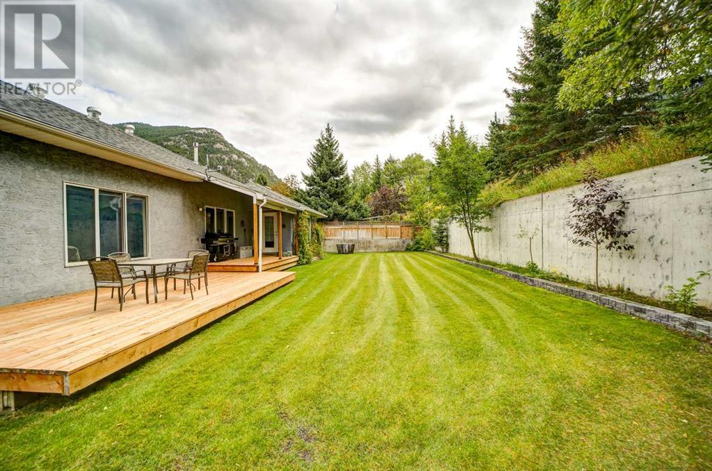 13538 19th Avenue, Blairmore, Alberta  T0K 0E0 - Photo 9 - A2166799