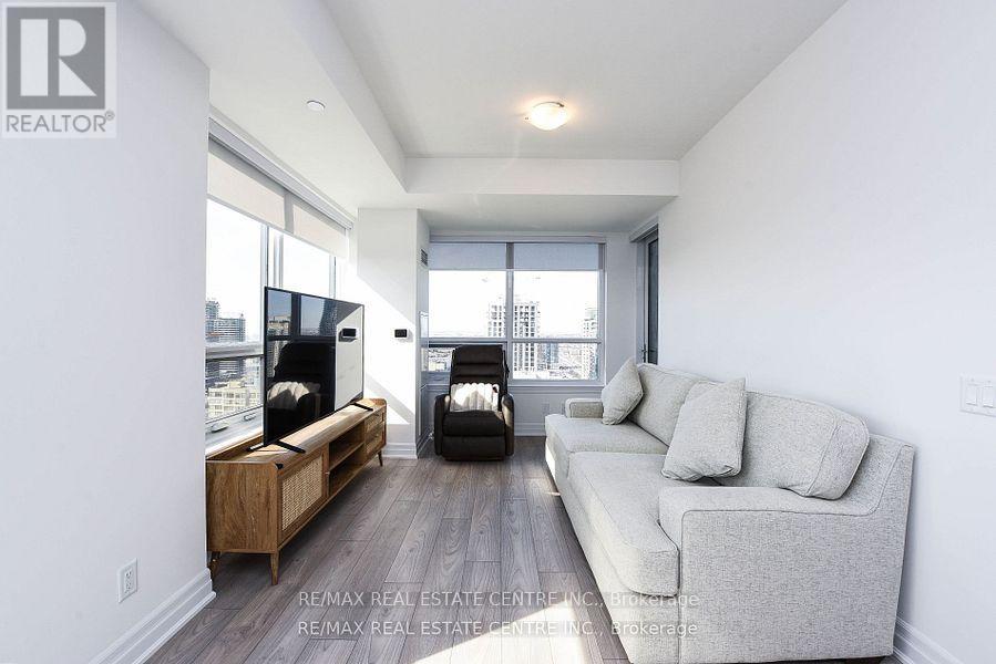 3209 - 36 Elm Drive W, Mississauga, Ontario  L5B 1L9 - Photo 8 - W12154172