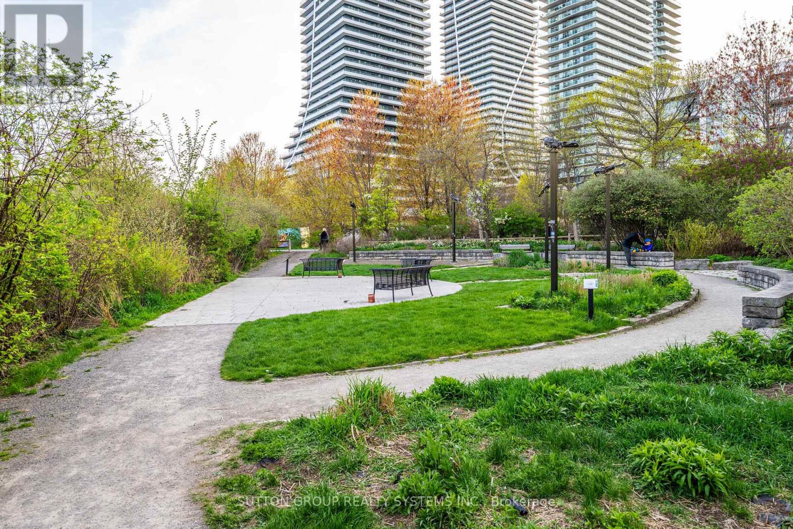 703 - 65 Annie Craig Drive, Toronto, Ontario  M8V 0A8 - Photo 25 - W12154251