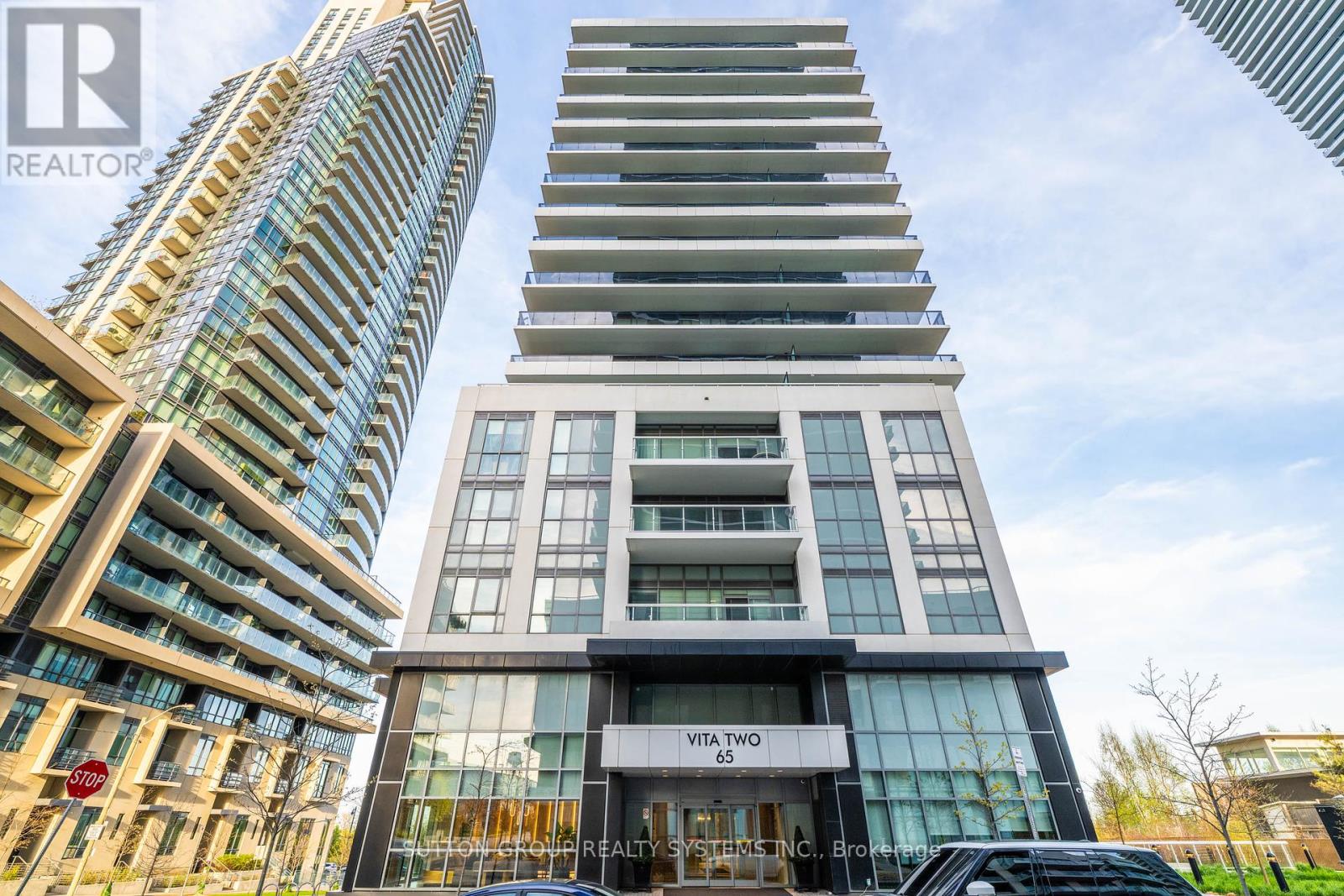 703 - 65 Annie Craig Drive, Toronto, Ontario  M8V 0A8 - Photo 3 - W12154251