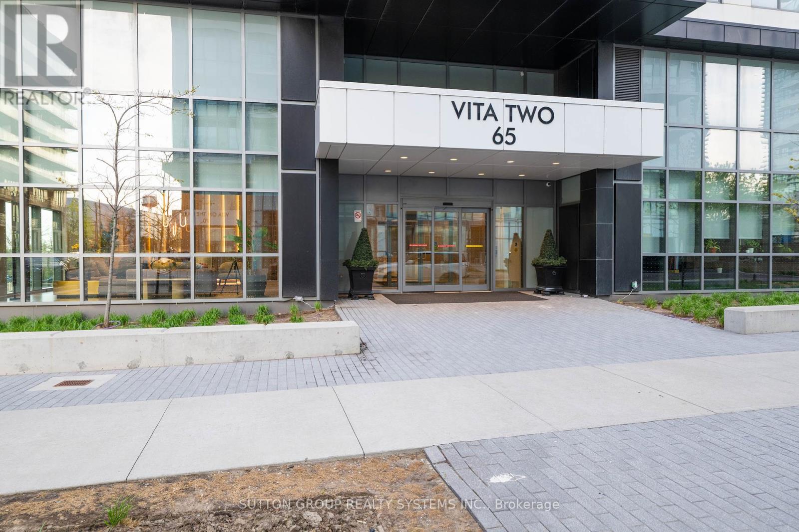 703 - 65 Annie Craig Drive, Toronto, Ontario  M8V 0A8 - Photo 4 - W12154251
