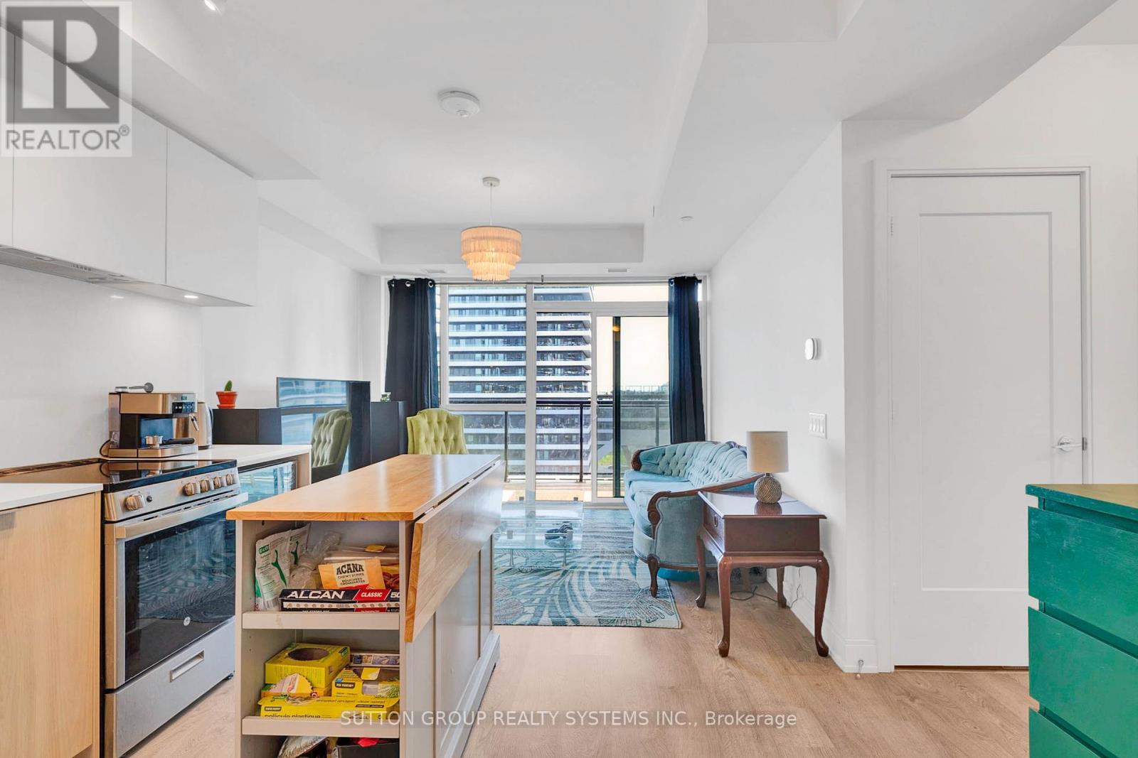 703 - 65 Annie Craig Drive, Toronto, Ontario  M8V 0A8 - Photo 6 - W12154251