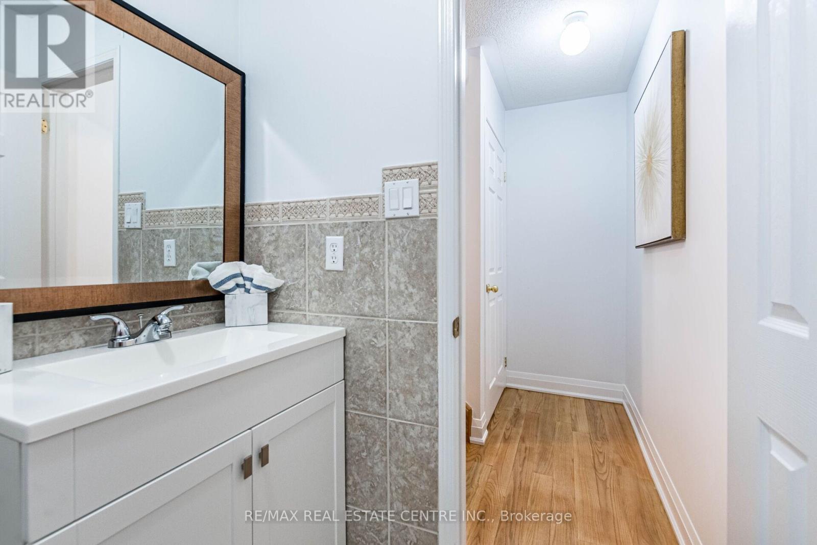 4310 Guildwood Way, Mississauga, Ontario  L5R 0A7 - Photo 20 - W12154303