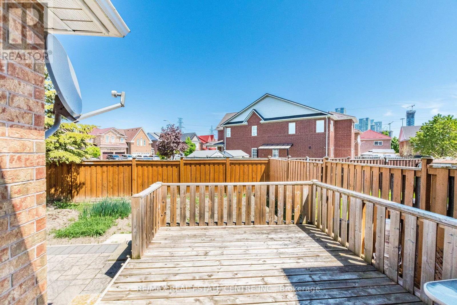 4310 Guildwood Way, Mississauga, Ontario  L5R 0A7 - Photo 44 - W12154303