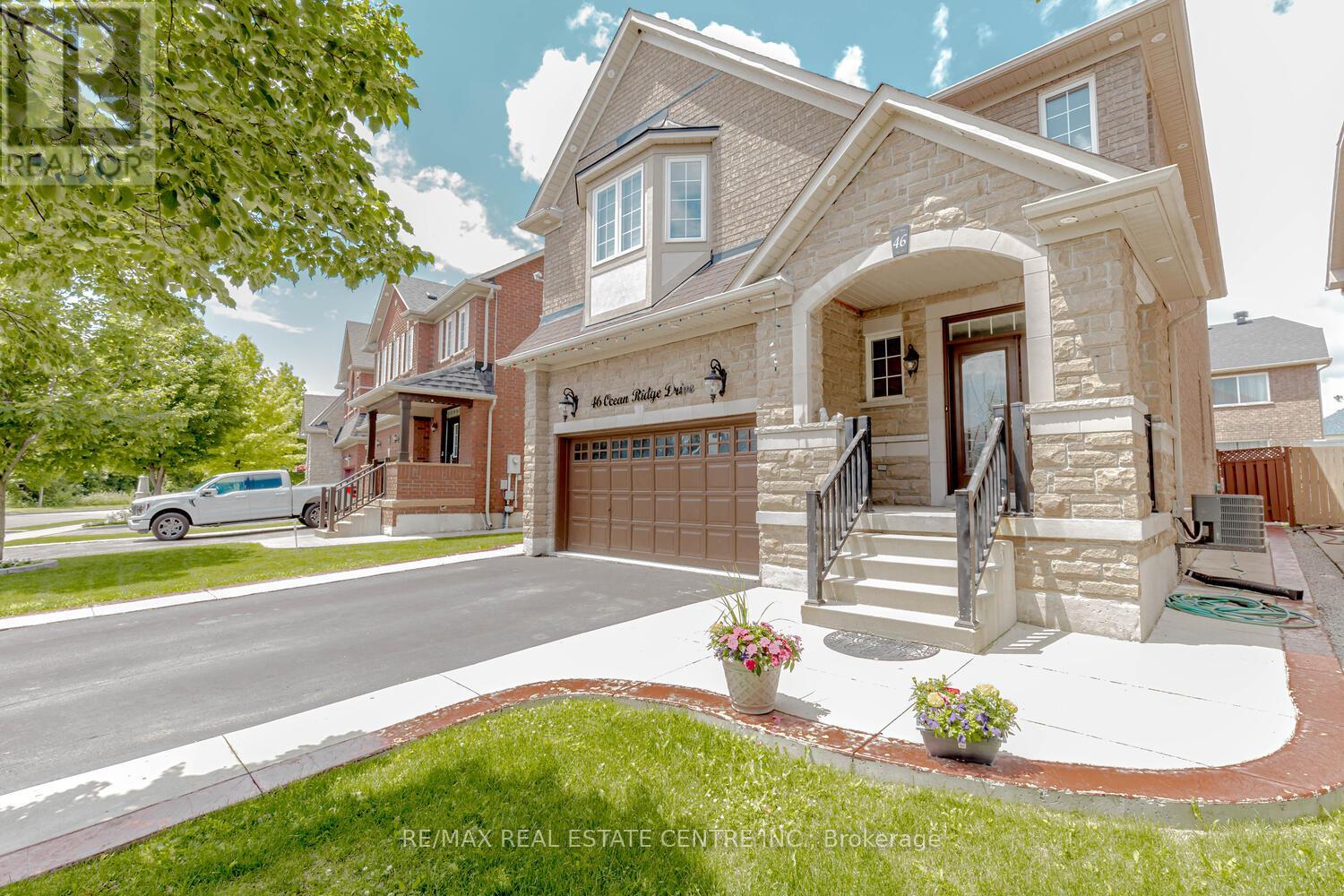 46 Ocean Ridge Drive, Brampton, Ontario  L6R 3K5 - Photo 2 - W12154324
