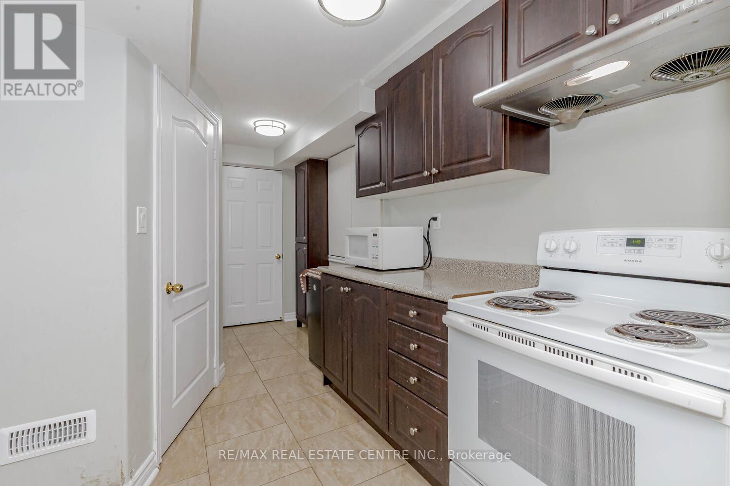 46 Ocean Ridge Drive, Brampton, Ontario  L6R 3K5 - Photo 42 - W12154324