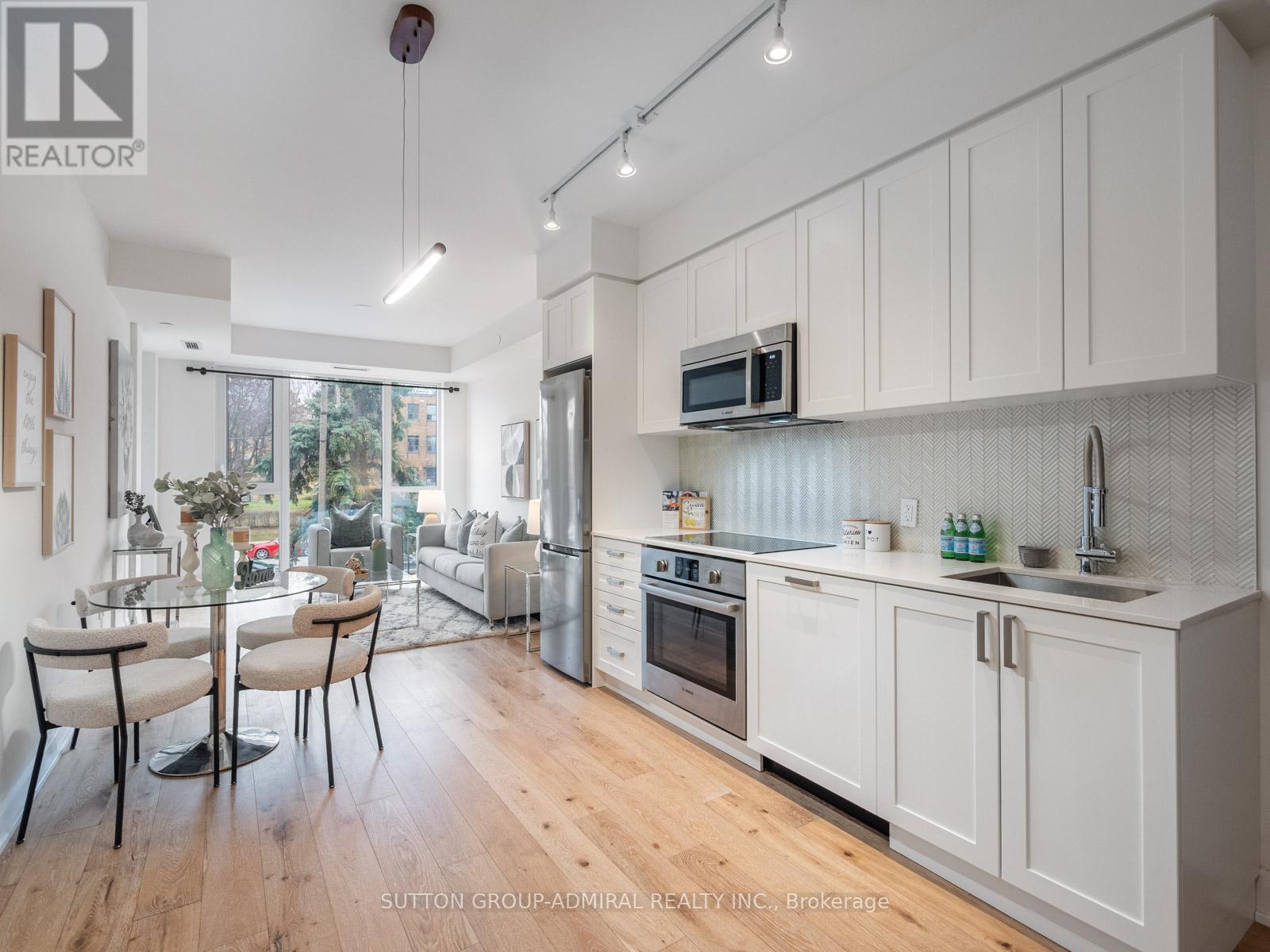 218 - 293 The Kingsway, Toronto, Ontario  M9A 0E8 - Photo 4 - W12154339